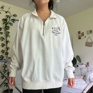 busch gardens white pull over